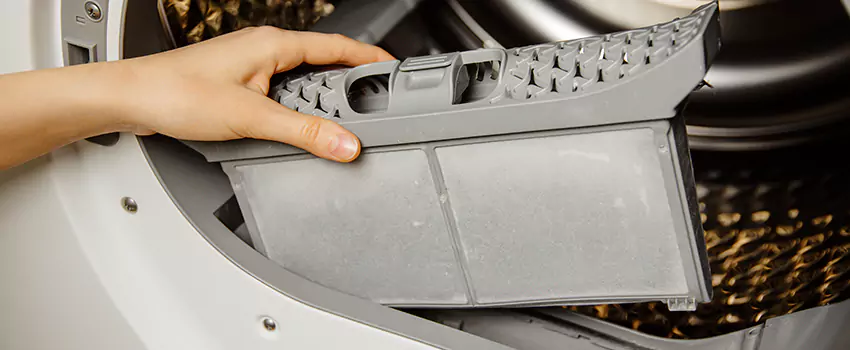 Signs Of A Clogged Dryer Lint Trap in Malton, Ontario